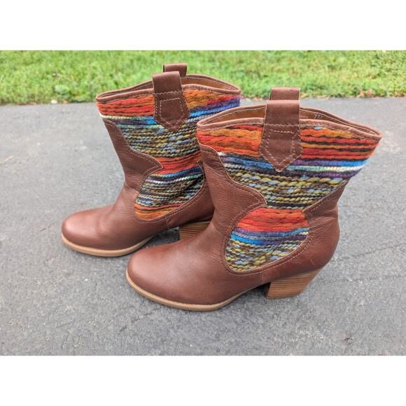 Bandolino Womens BDZAMEN Multicolor Woven Leather Ankle Boots 7M Aztec Western - Picture 2 of 8